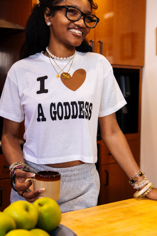 I LOVE A GODDESS CROP TEE WHITE/BRWN